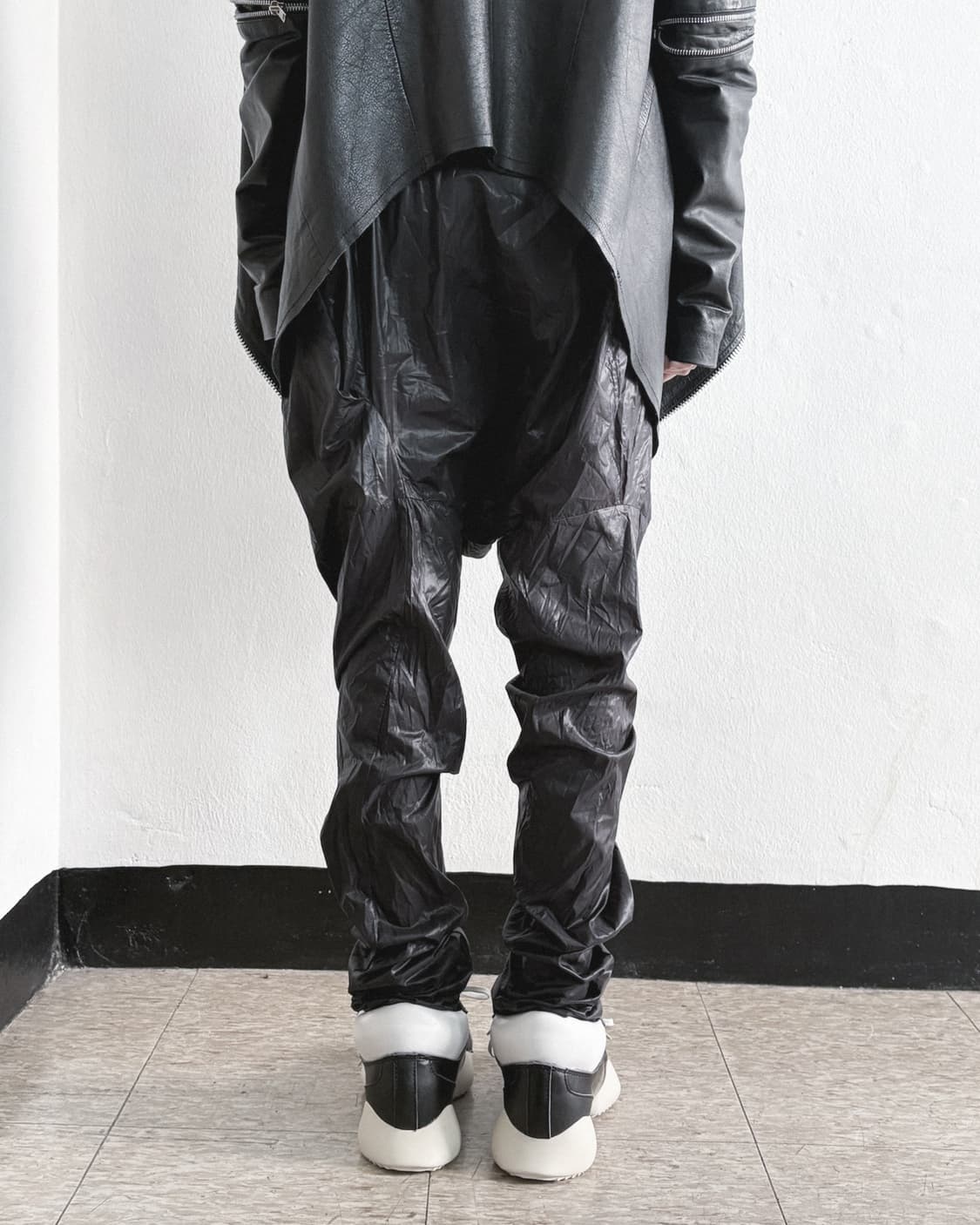 barbara i gongini asymmetric 나일론 드레이프팬츠 상품이미지2