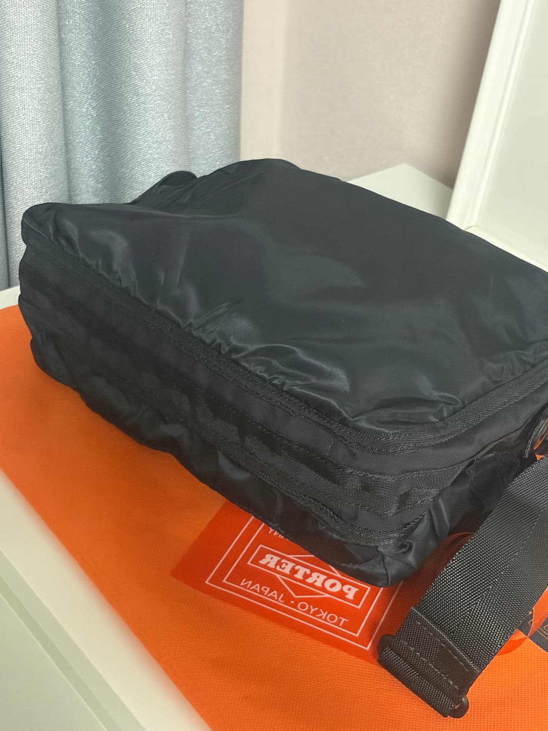 포터 프레임 숄더백 S 스몰 블랙 상품이미지5