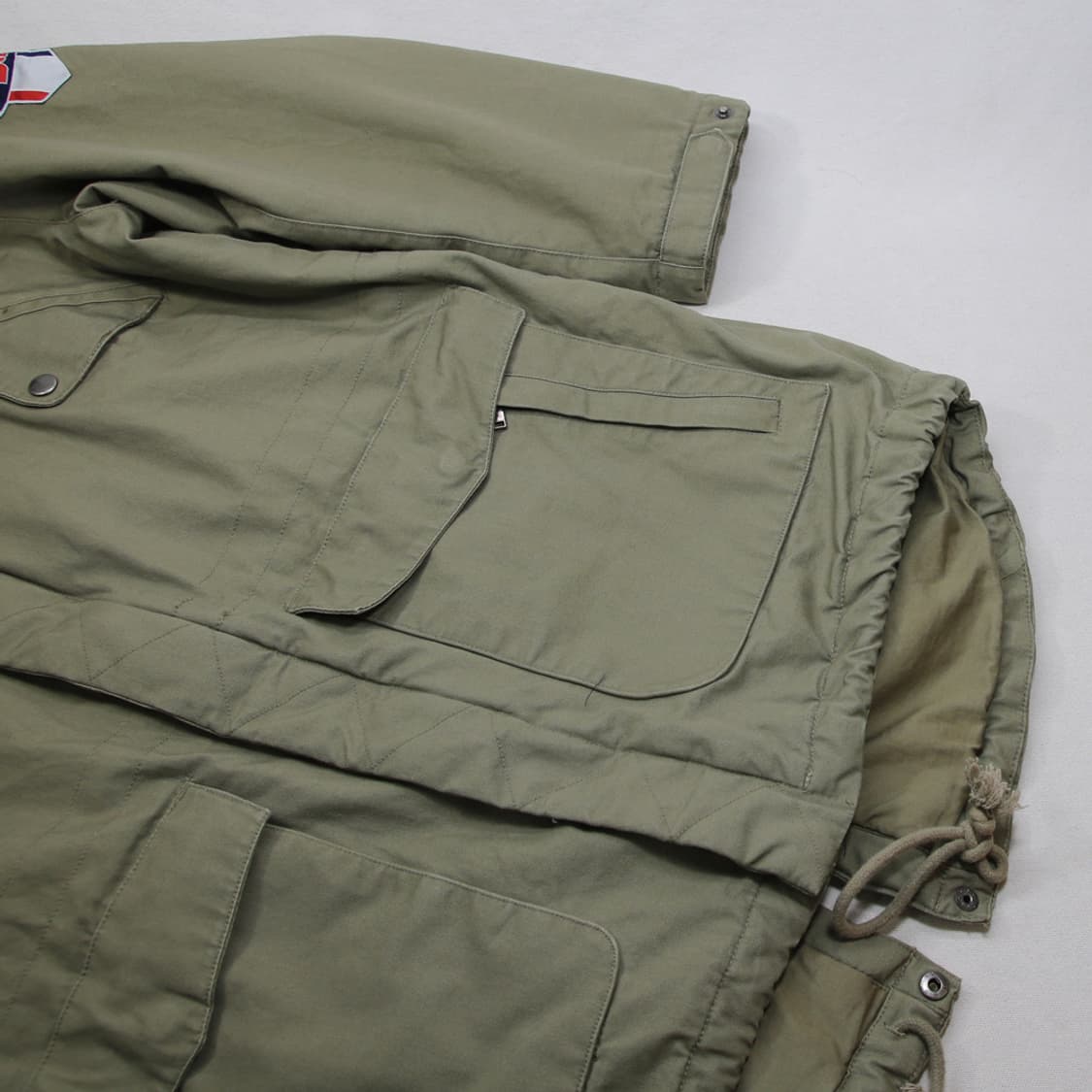 (착용컷) PUMA 레드불 밀리터리 자켓 (남성용 98) 상품이미지7