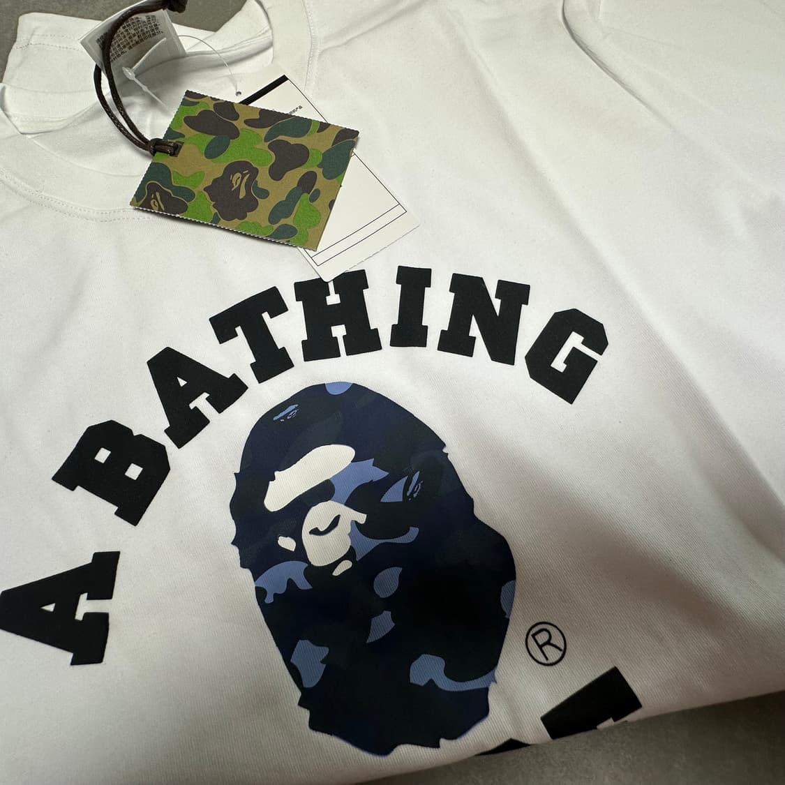 베이프 컬러 카모 컬리지 티셔츠 화이트 네이비 상품이미지7