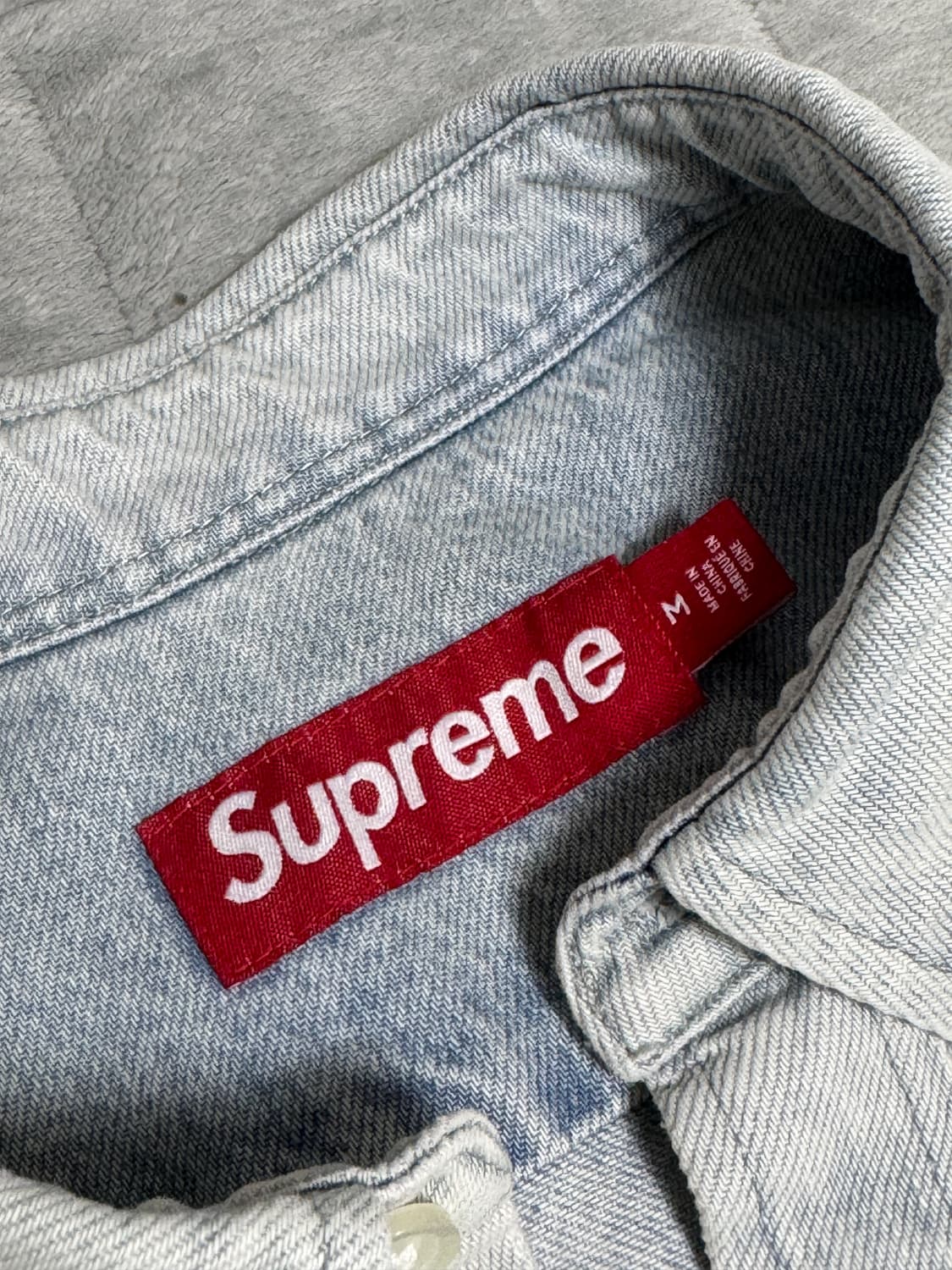 슈프림 스몰 박스 셔츠 워시드 데님 - 24FW 상품이미지3