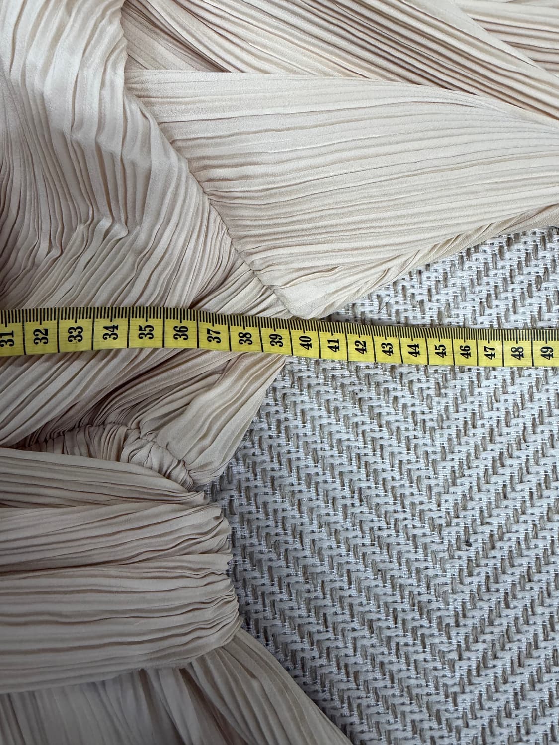 정품) 앤아더스토리즈 베이지 플리츠 랩 원피스 36 상품이미지9