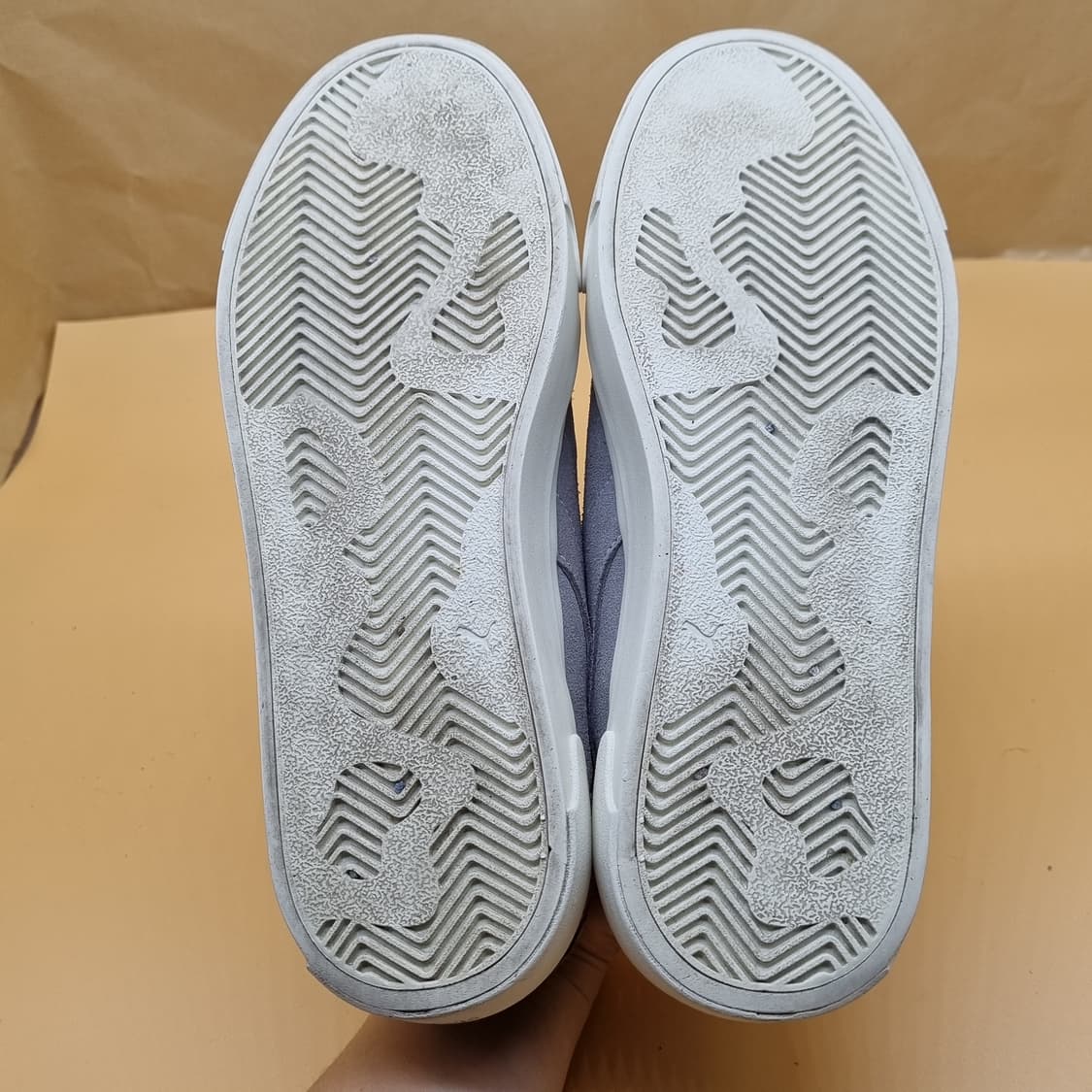 푸마 카프리로얄 남성스니커즈260  상품이미지3