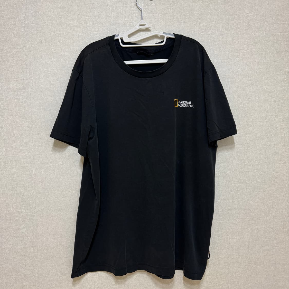 내셔널지오그래픽 검정 반팔 티셔츠 XXL 상품이미지1