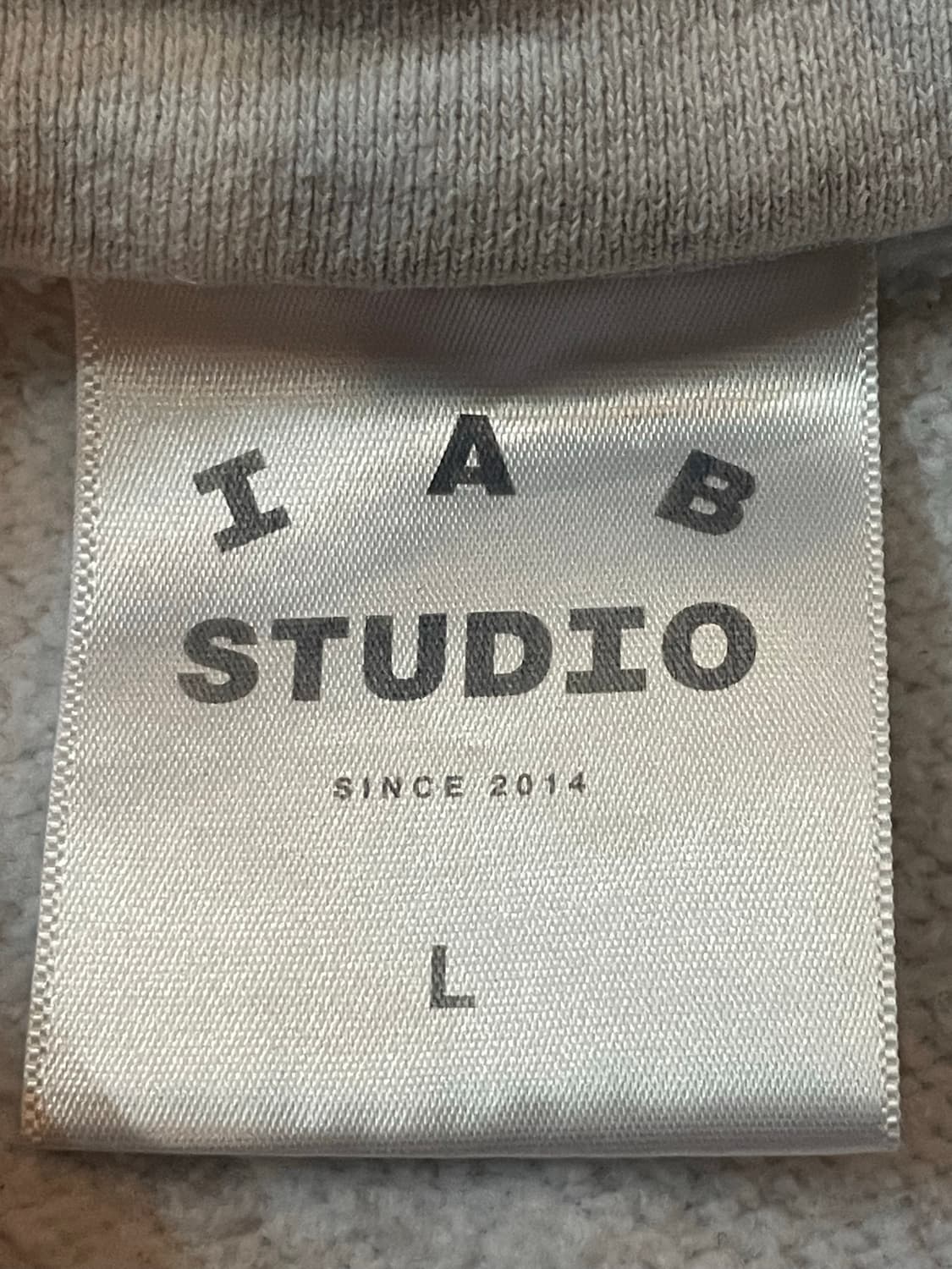 IAB STUDIO 아이앱 스튜디오 반집업 L 상품이미지7