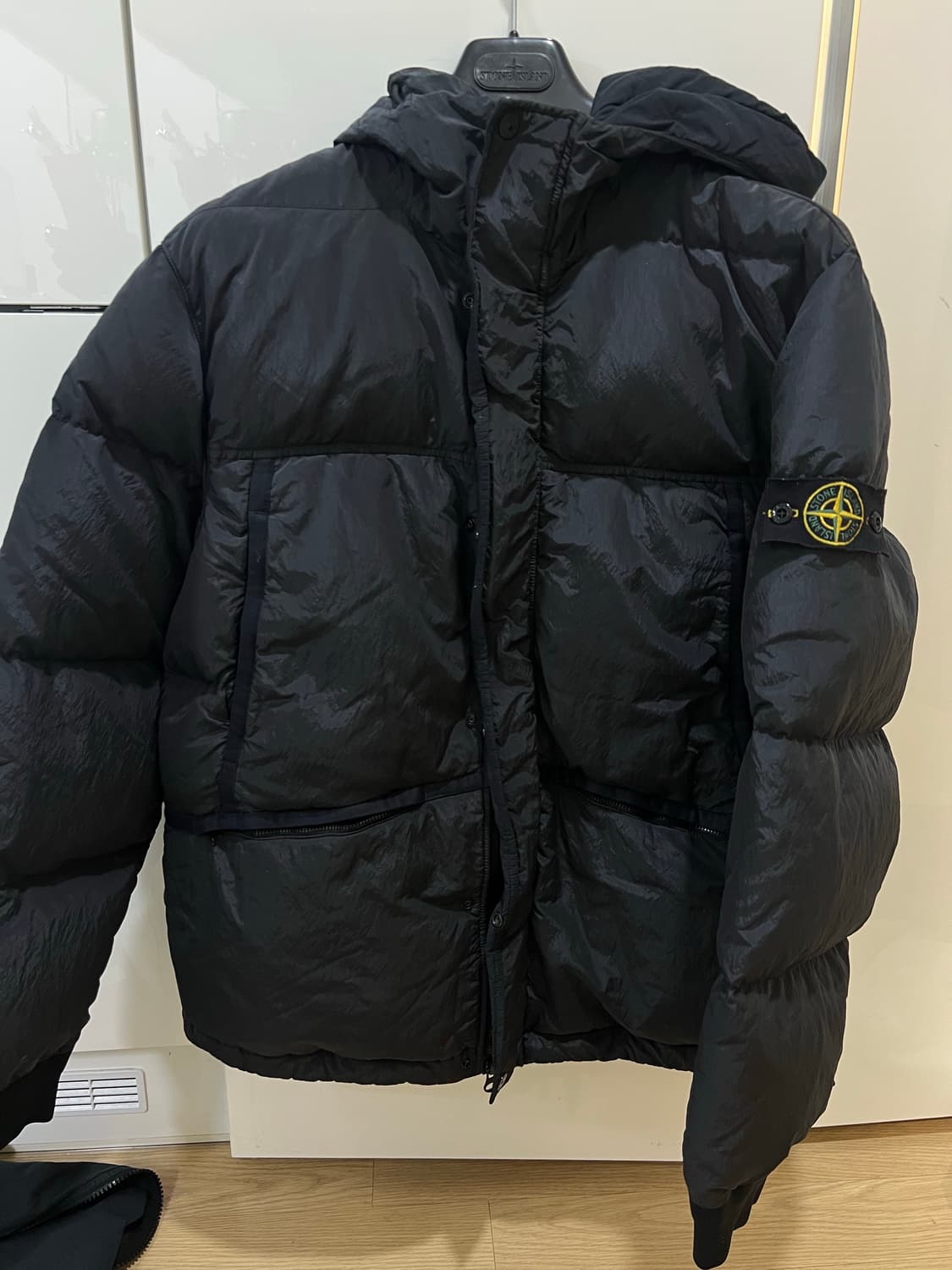 23fw 스톤아일랜드 나일론 메탈 패딩 xl 상품이미지1