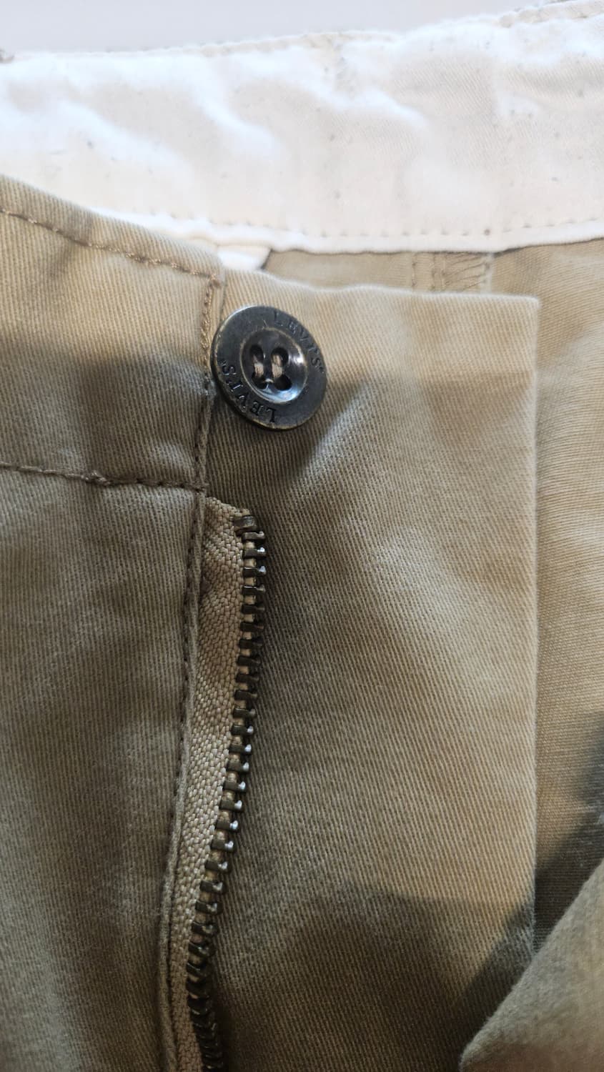 Levi's 리바이스 베이지 치노 반바지 (W33) 상품이미지3