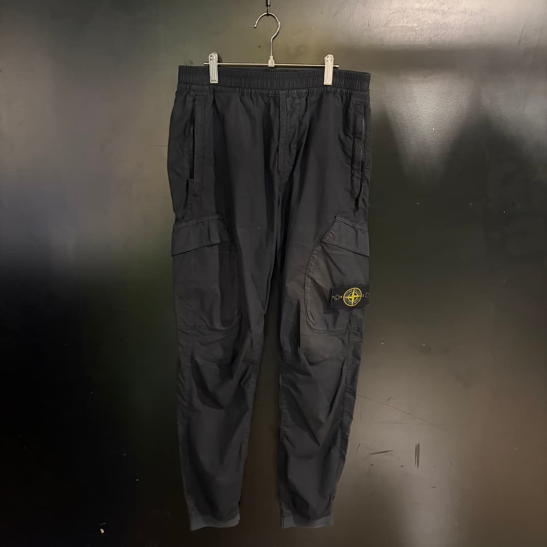 스톤아일랜드 와펜 로고 조거팬츠 상품이미지1