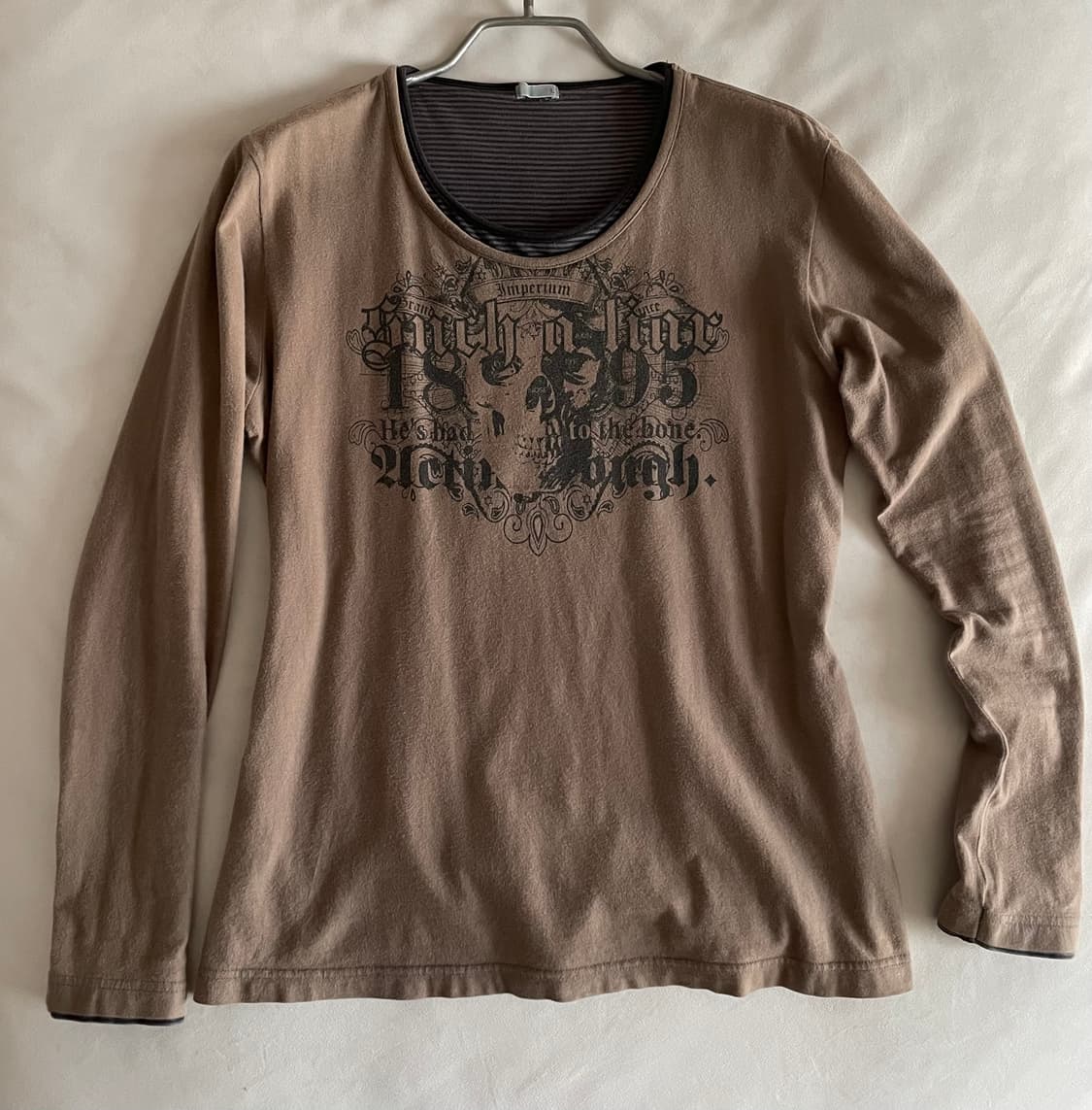 Vintage brown skull print long sleeve 상품이미지1
