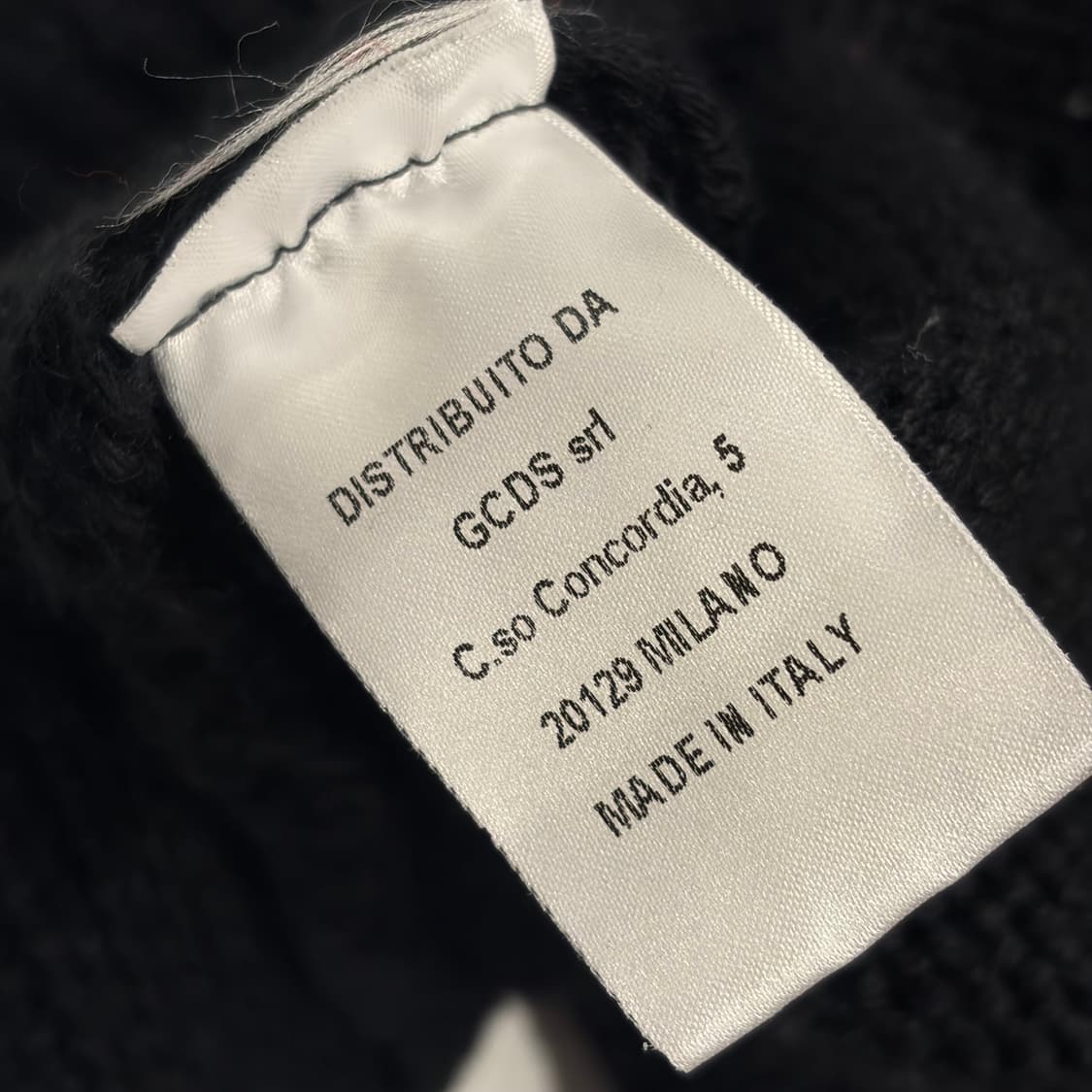 [L] GCDS 블랙/레드 로고 니트 스웨터 B579 상품이미지7