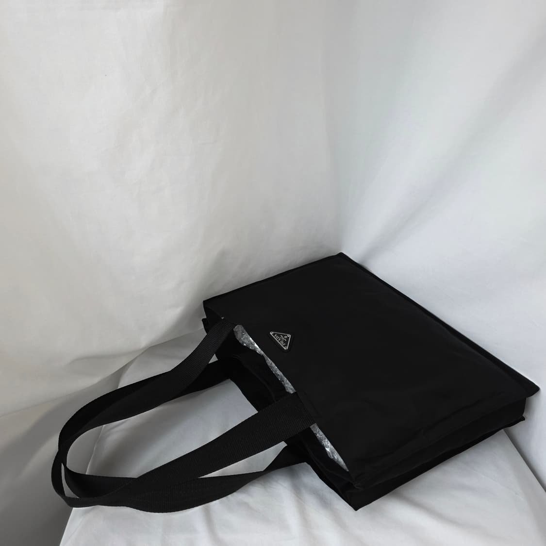 [정품 PRADA] 프라다 직사각 나일론 숄더백 쇼퍼백 라지 남녀공용 상품이미지2