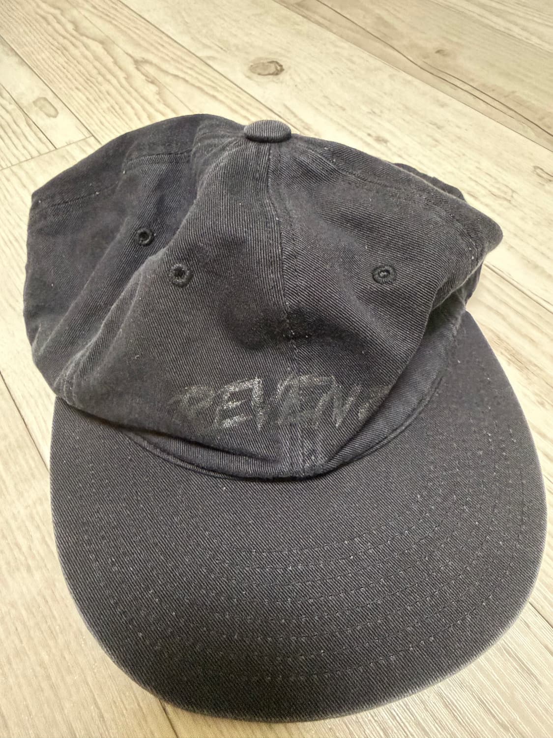 도넛리벤지 리벤지 캡 블랙 상품이미지1