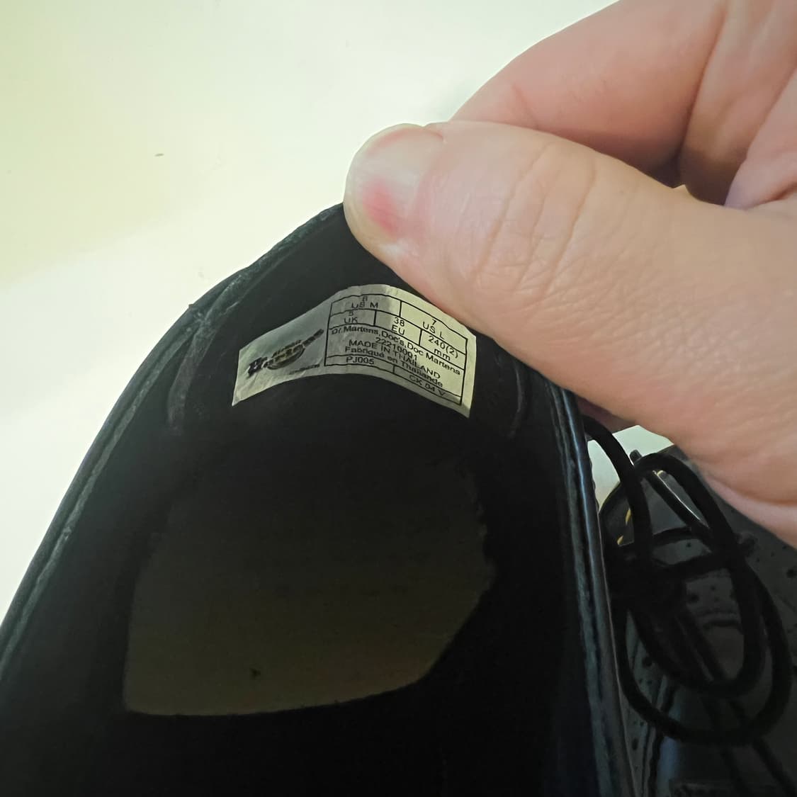 닥터마틴 윙팁 브로그인 블랙 스무스  상품이미지7