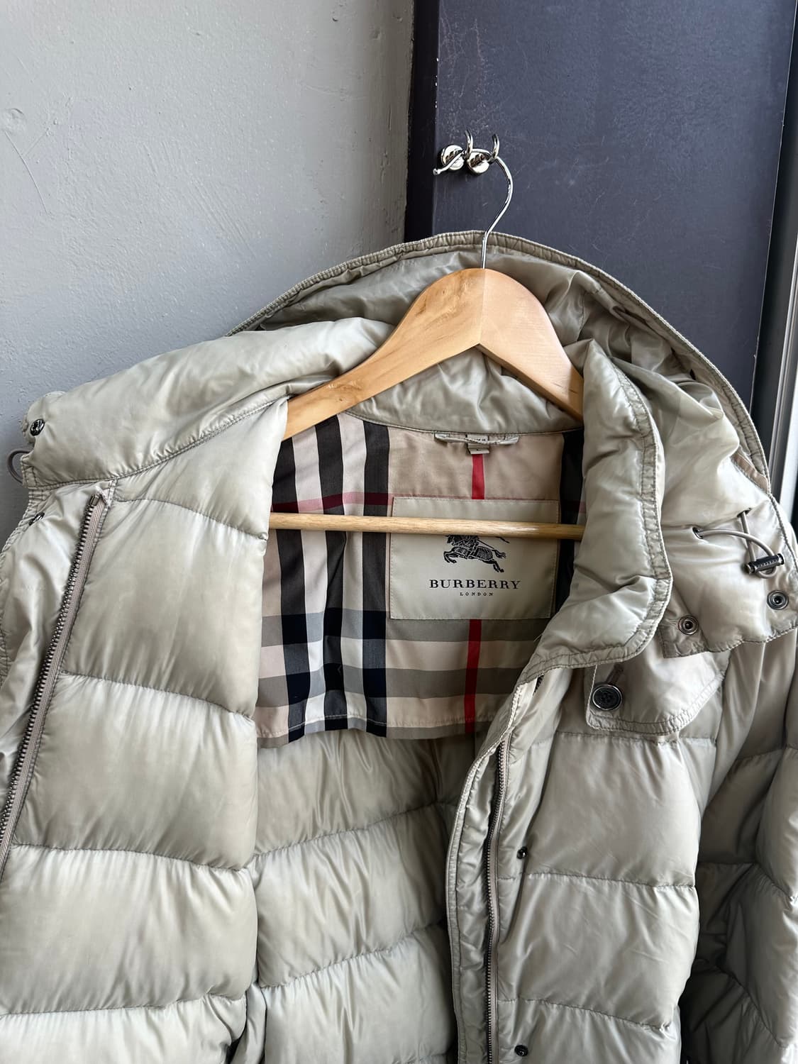 L/ 버버리 구스다운 벨티드 롱패딩 점퍼 상품이미지6