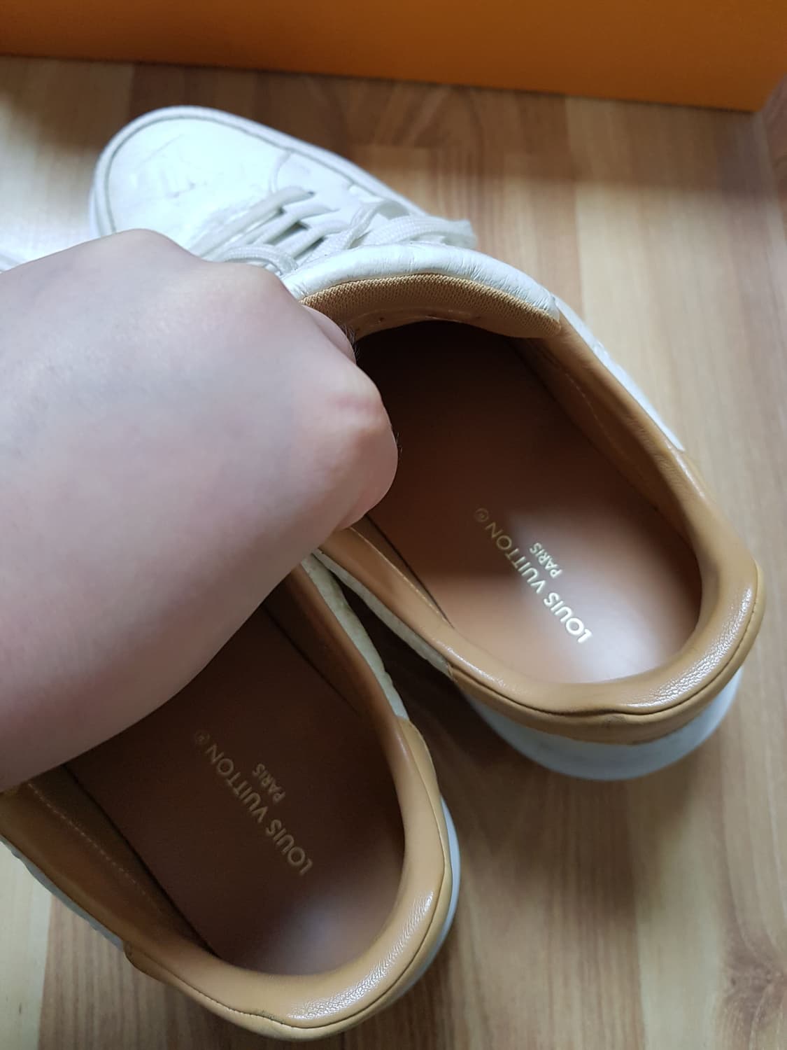 루이비통 비버리 힐스 스니커즈 화이트 상품이미지7