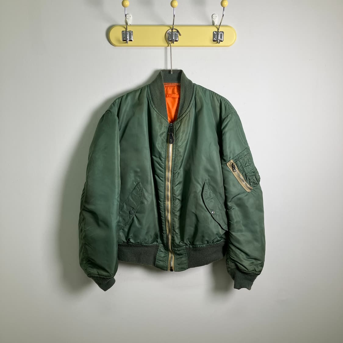 80's 알파인더스트리 카키 ma-1 항공점퍼  상품이미지1