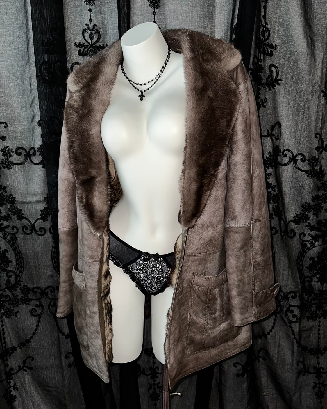 Ash brown washed sheepskin Mustang 상품이미지2