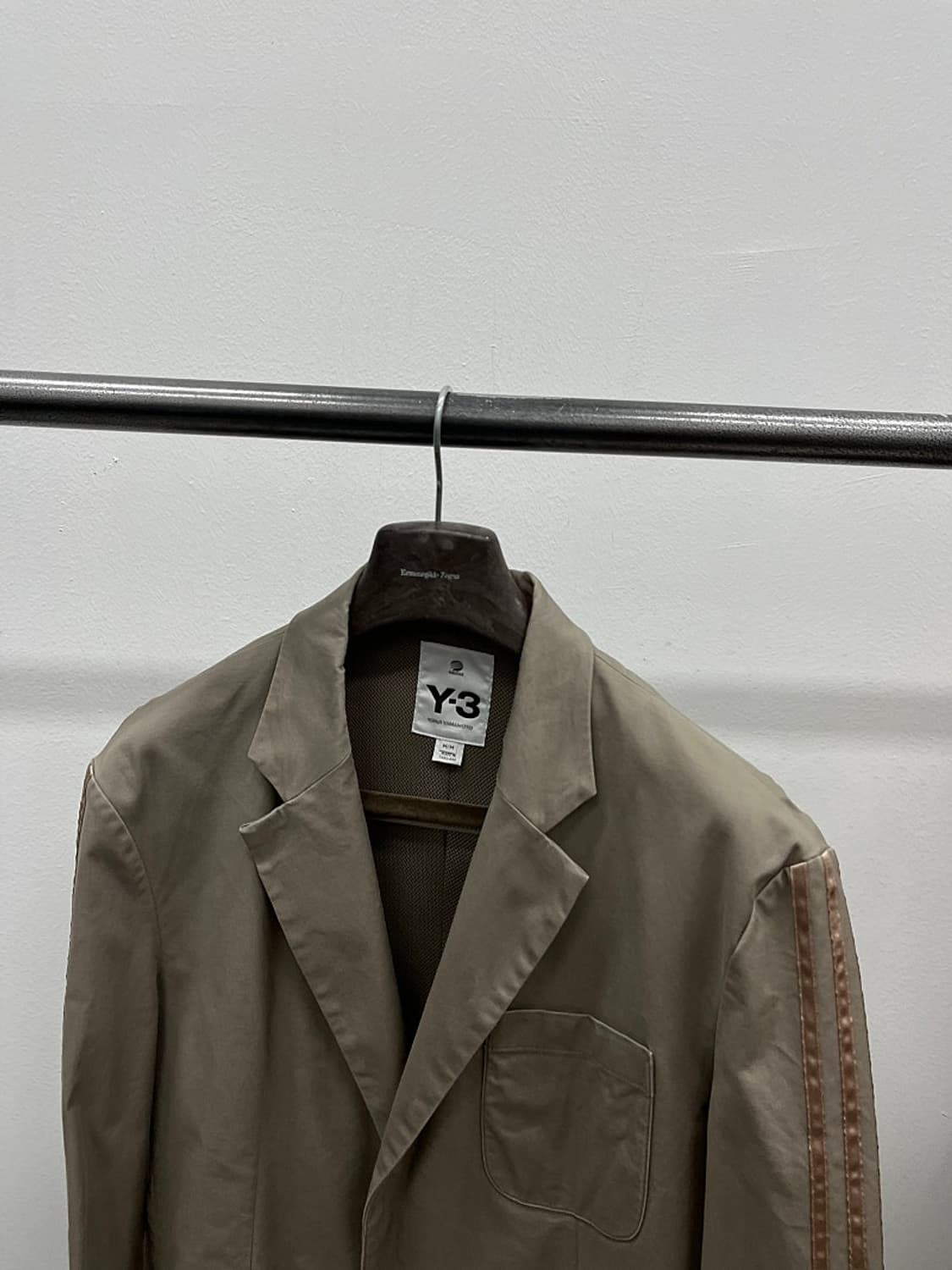 100)  Y-3 베이지 삼선 블레이져  상품이미지2