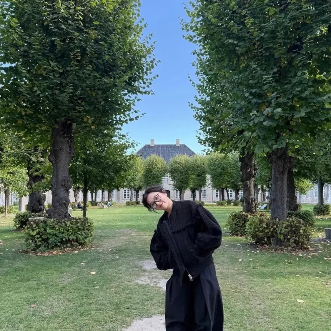 슬기 착용 Gyeong 트위드 블랙 봄버 자켓  상품이미지3