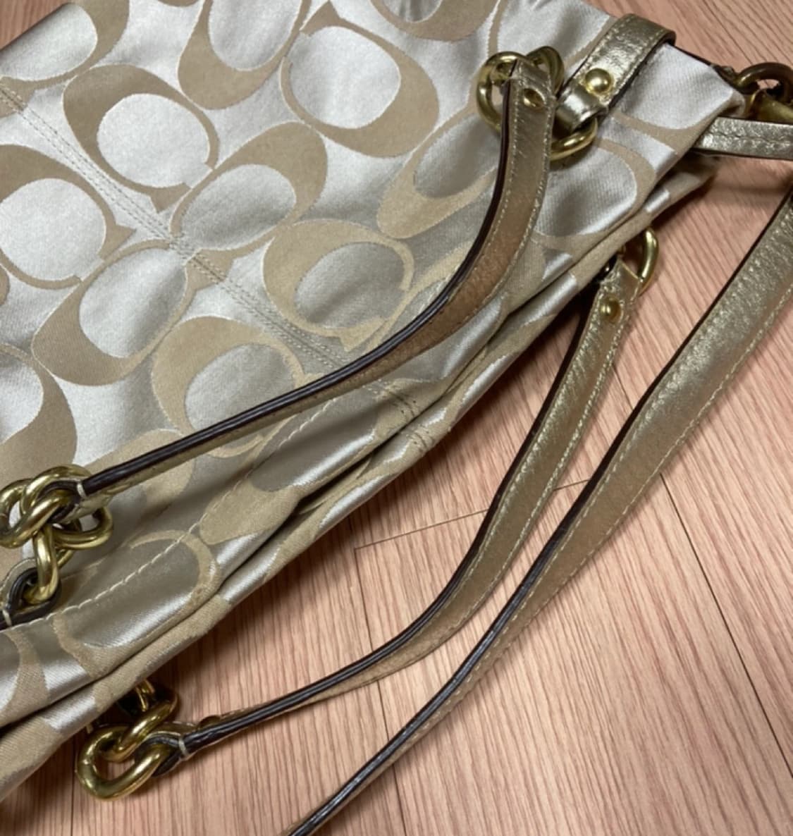 코치 coach y2k 골드 숄더백  상품이미지5