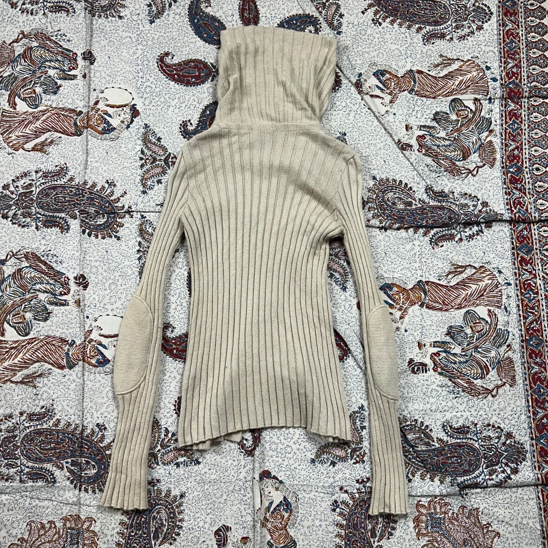 엠포리오 아르마니 엘보 패치 하이넥 가디건 상품이미지4