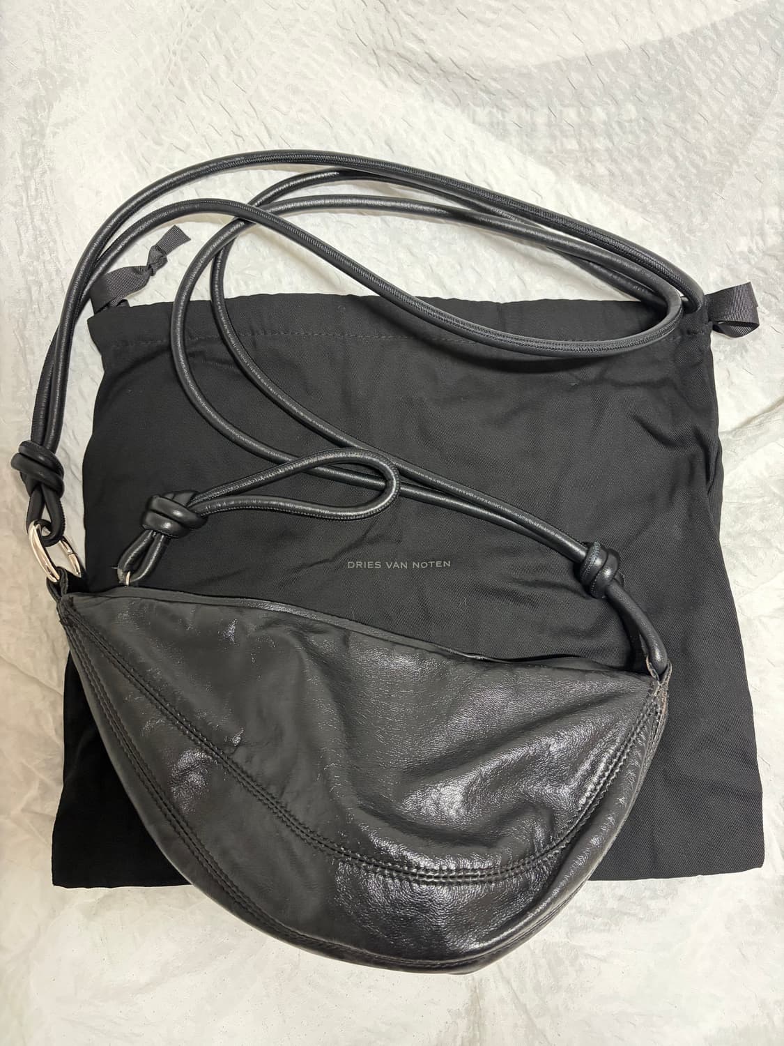 드리스 반 노튼 레더 크로스바디 백 블랙 상품이미지1