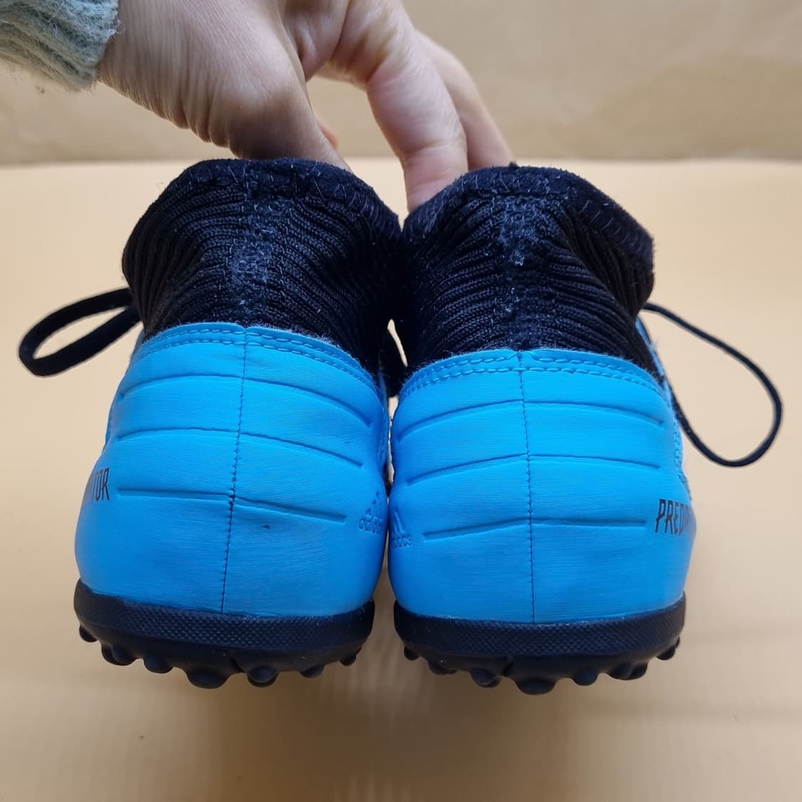 아디다스 프레데터 풋살화 240. 상품이미지4