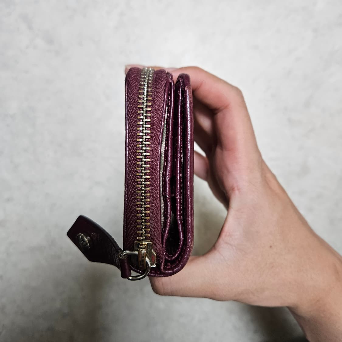 비비안 웨스트우드 지퍼포켓 반지갑 상품이미지4