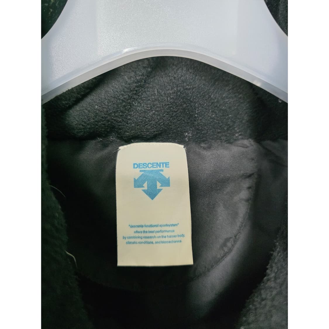 택포) 데상트 블랙 롱패딩 M 상품이미지2