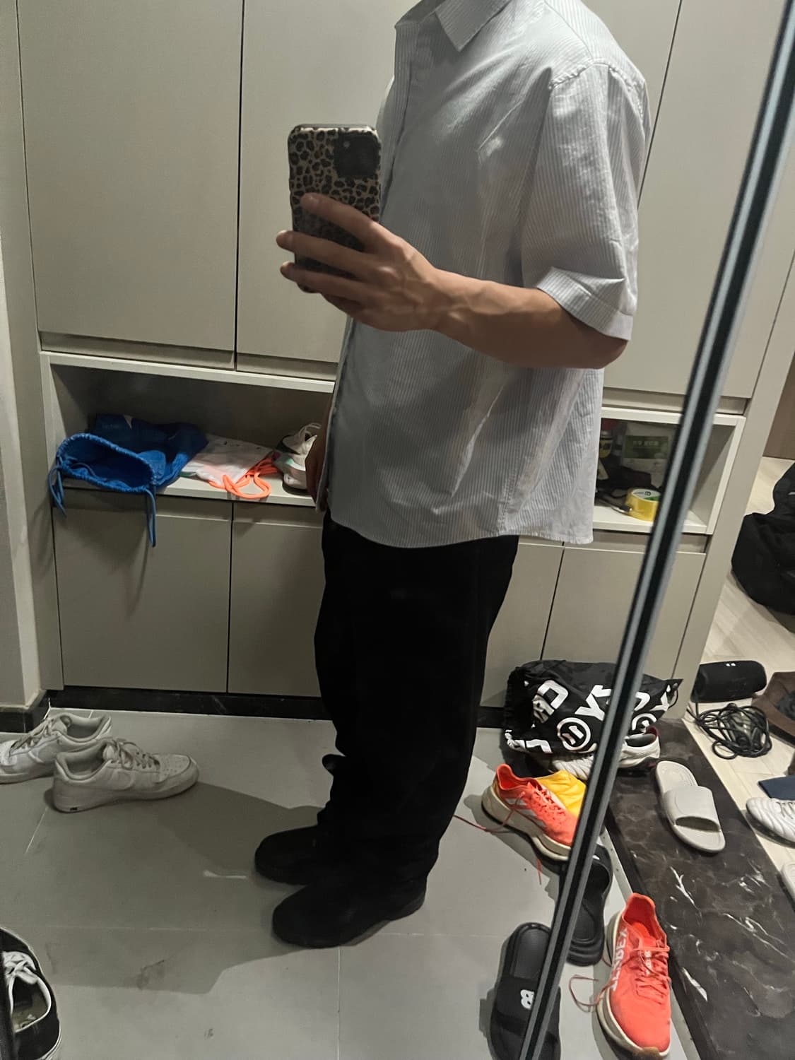 무신사스탠다드 반팔셔츠  상품이미지2