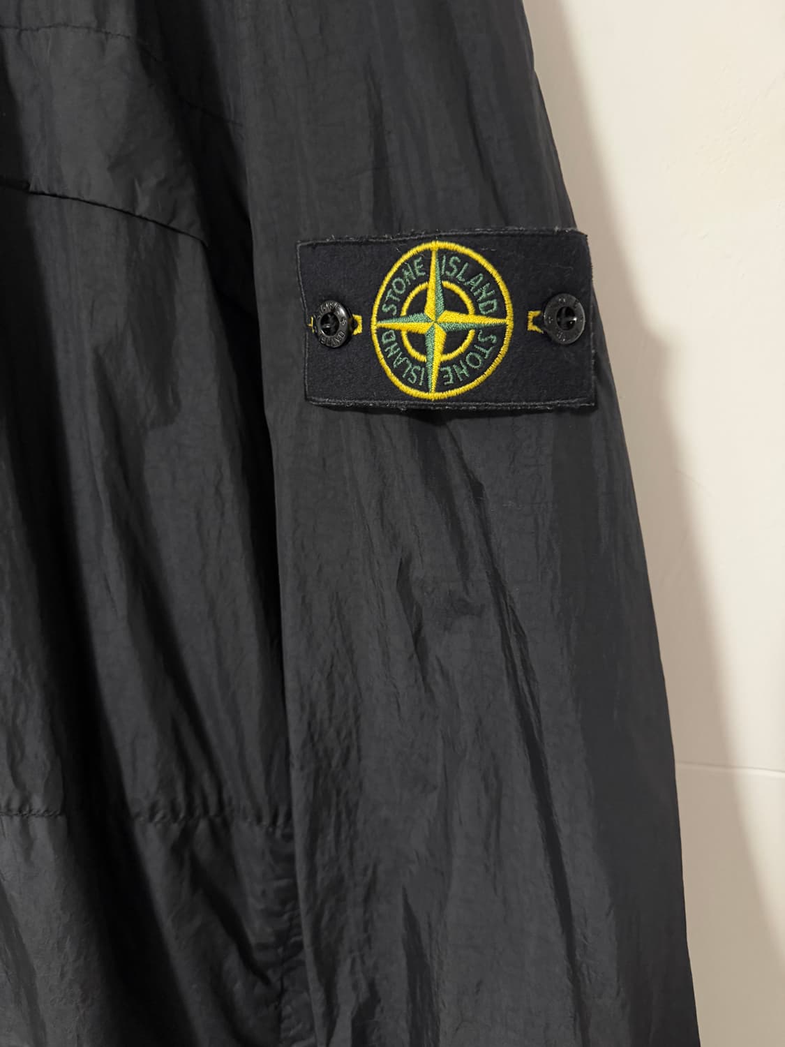 스톤아일랜드 크링클랩스 자켓 24ss XXL(105-110) 국내판 상품이미지3