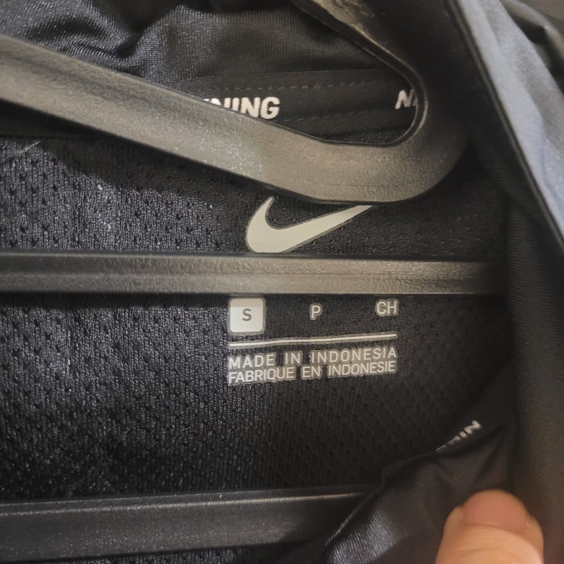 나이키 런닝 에센셜 우먼 바람막이 S(85) 상품이미지3