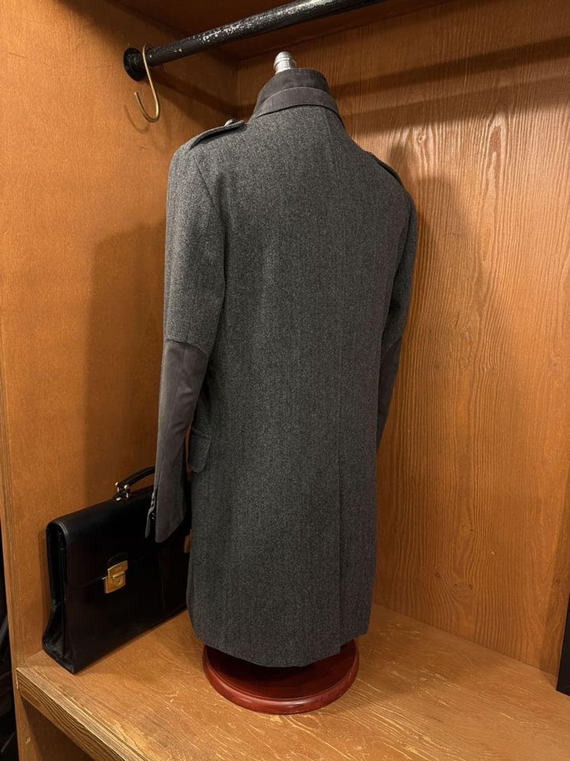 꼬르넬리아니 코트 상품이미지6