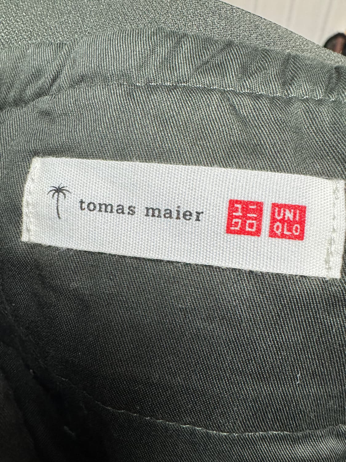 유니클로 토마스 마이어 콜라보 반바지 카키 상품이미지3