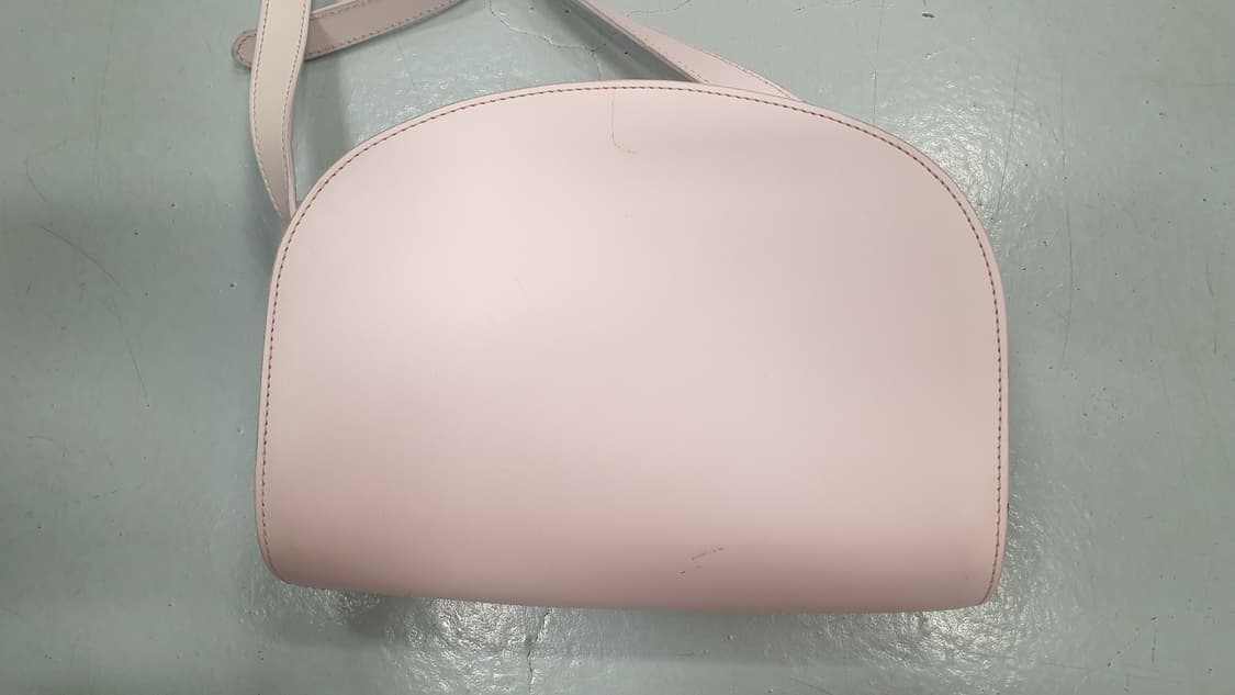 A.P.C. 하프문백 라이트핑크 가방 상품이미지7