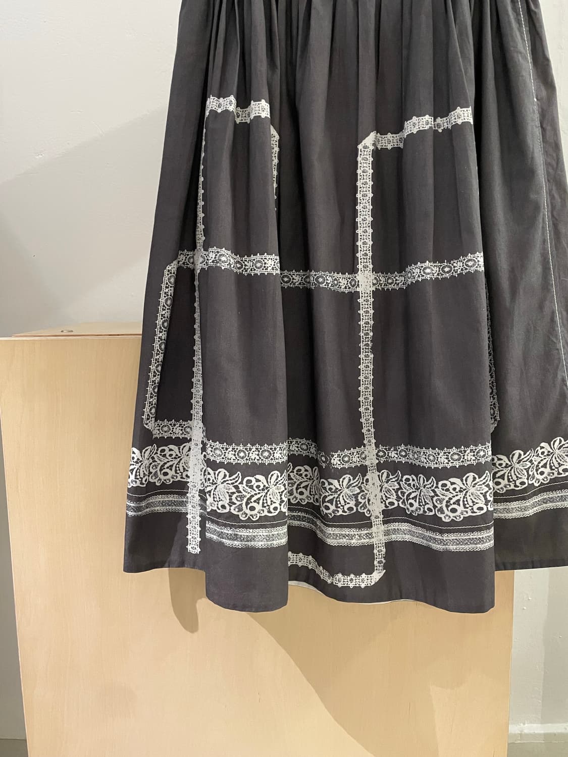 꼼데가르송 트리콧 스커트 상품이미지2