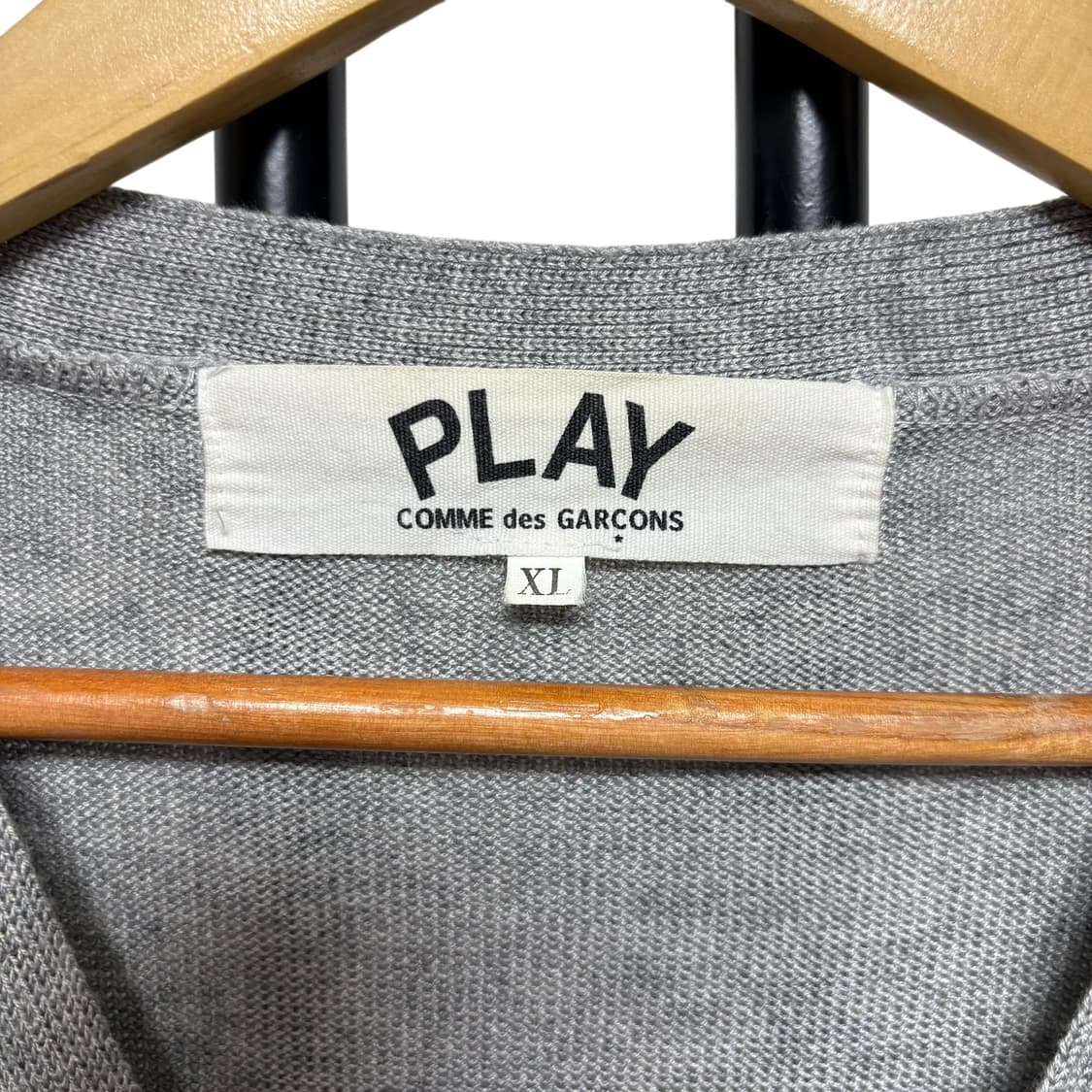 3829 꼼데가르송 그레이 블랙하트 가디건 상품이미지3