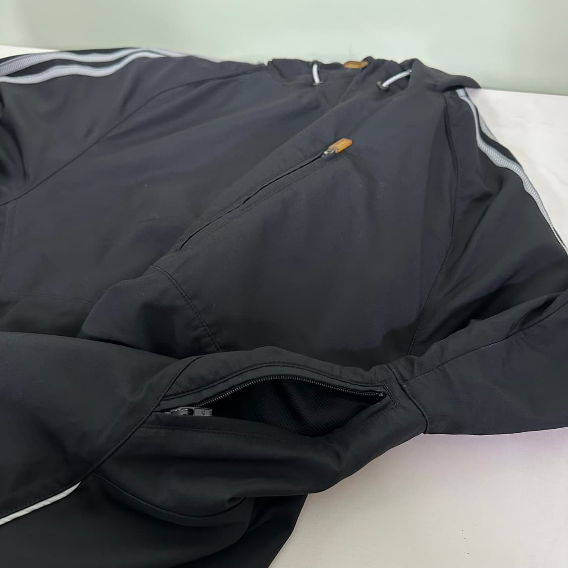 L 100 아디다스런닝 블랙 트레이닝 밑단스트링 WINDBREA 런닝바람 상품이미지4