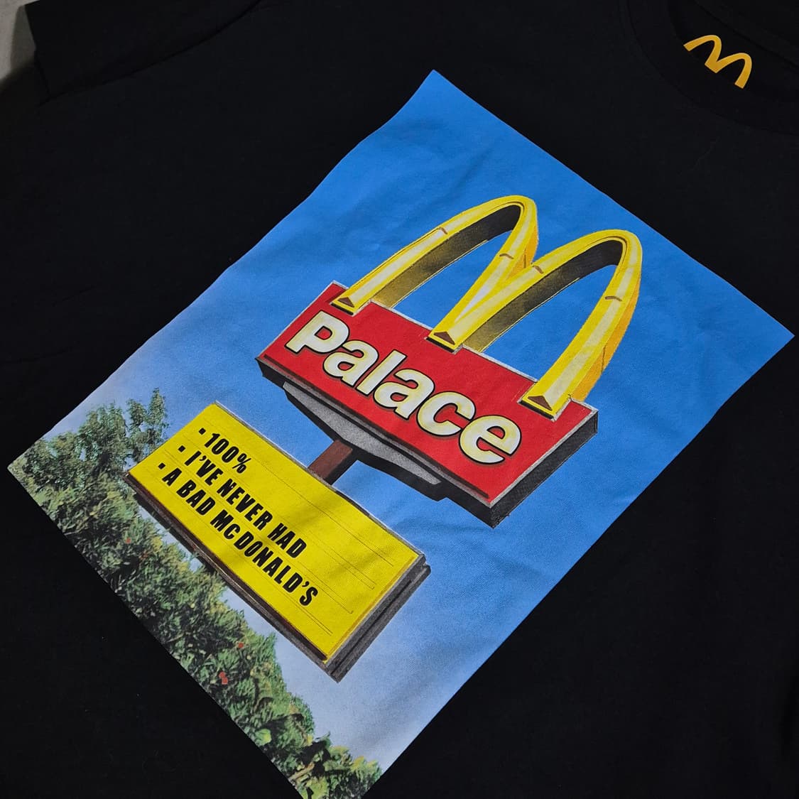 팔라스 X 맥도날드 콜라보 티셔츠 XXL사이즈 상품이미지2
