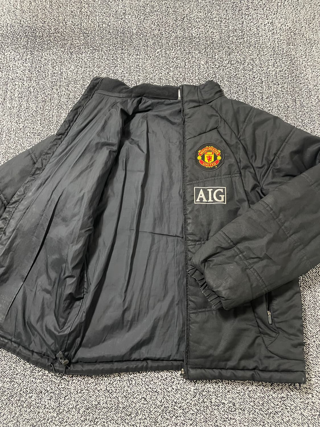 빈티지9. 나이키 올드스쿨 스우시 맨유 AIG 경량 패딩 자켓 상품이미지3