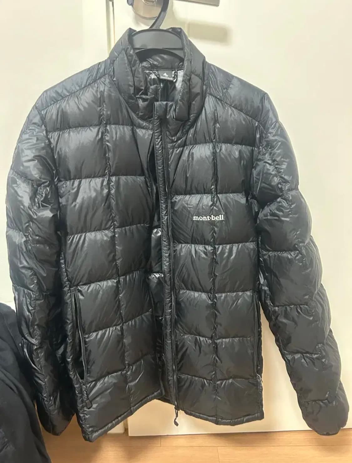 몽벨 패딩 상품이미지1