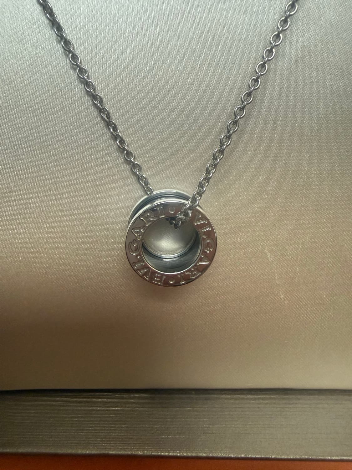 불가리 세이브 더 칠드런 목걸이 상품이미지2