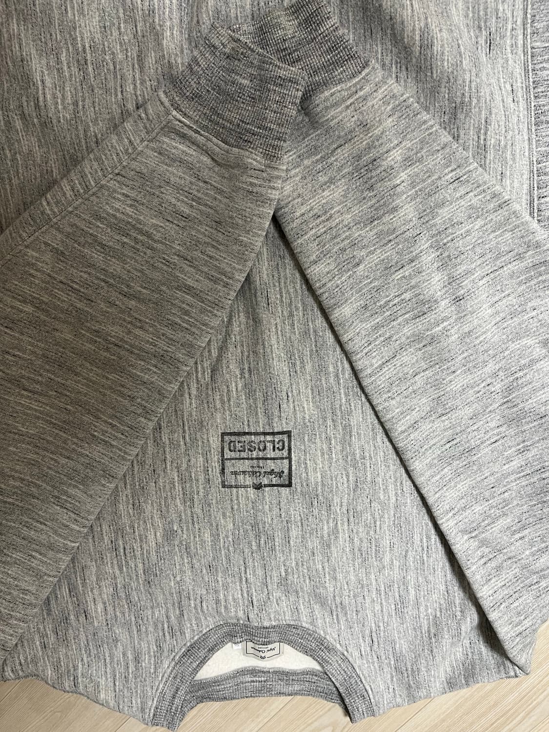 나이젤카본x클로즈드 맨투맨  상품이미지5