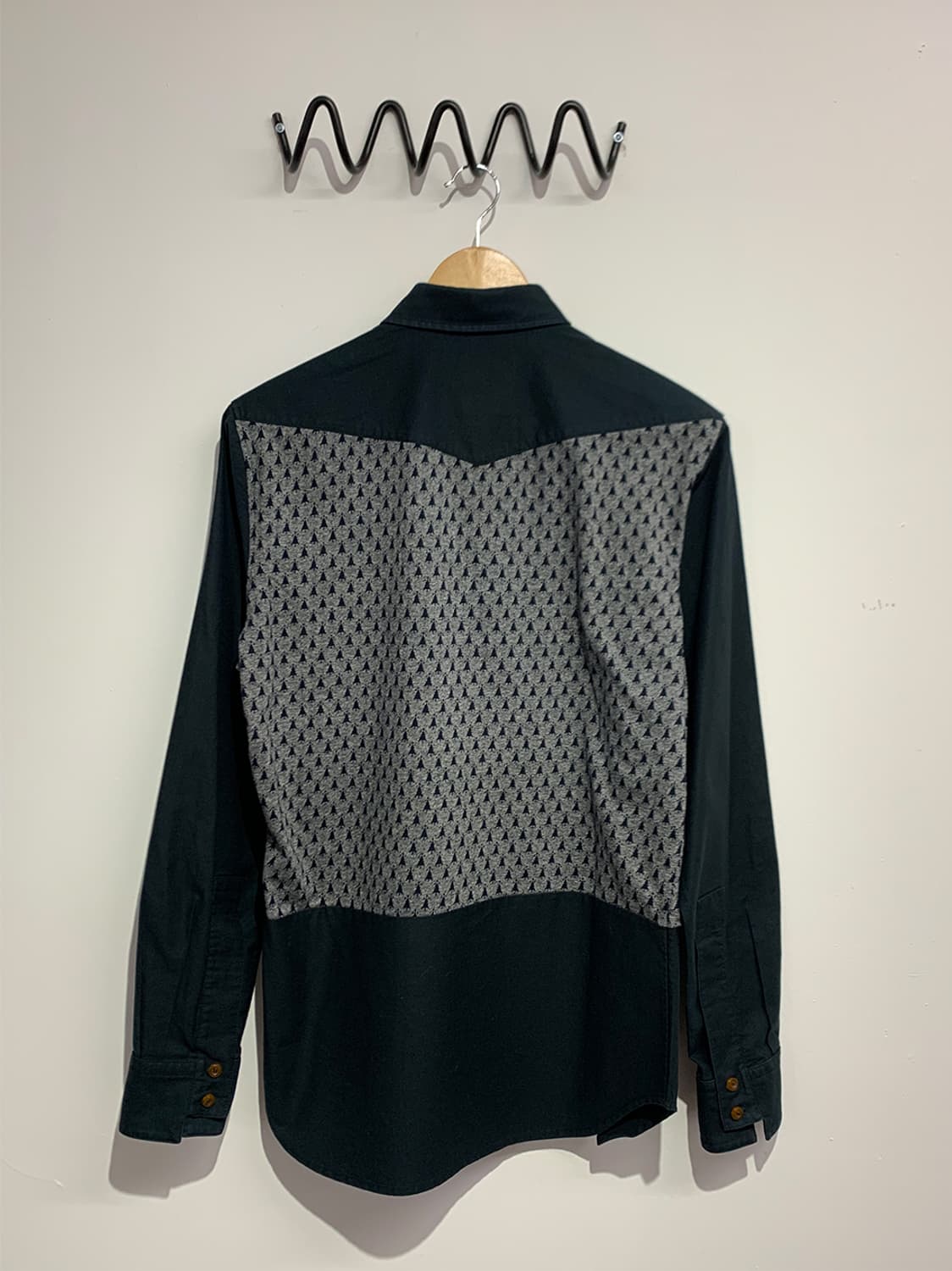 비비안웨스트우드 패턴 스몰 로고 긴팔셔츠 남자 상품이미지5