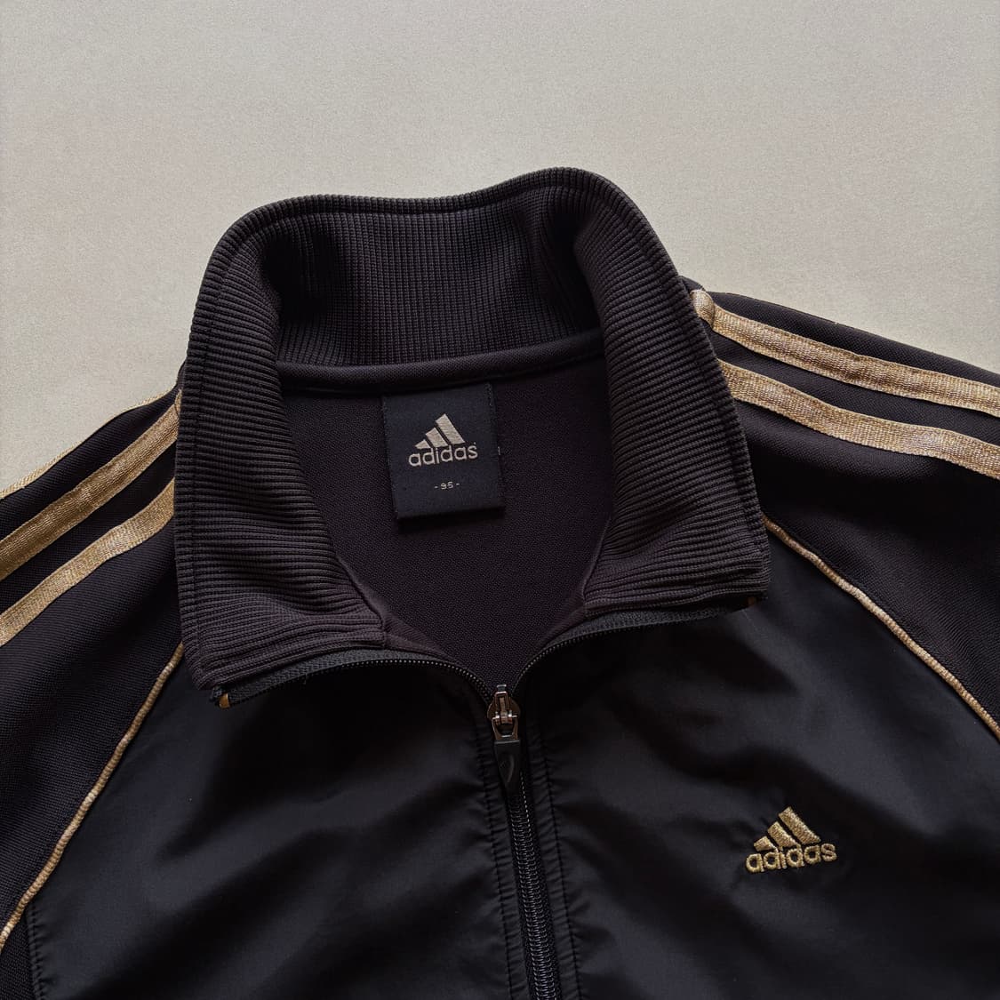 [M]아디다스 블랙 골드 검골 트랙탑 져지 상품이미지9