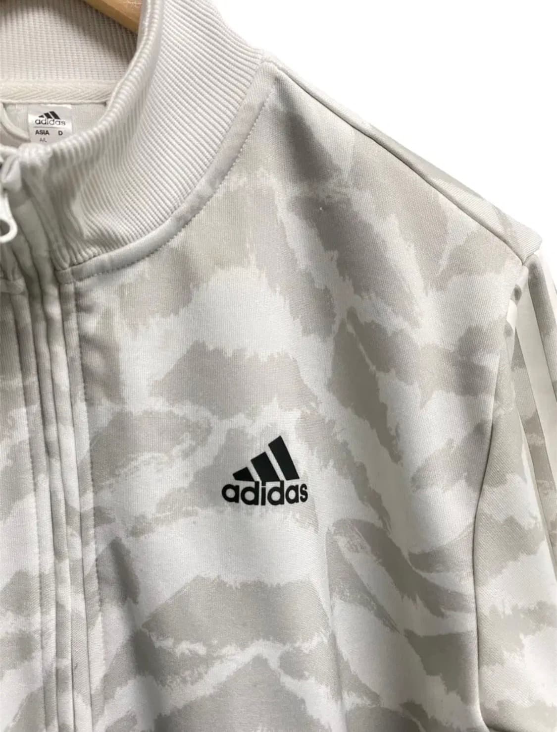 아디다스 희귀 화이트 무늬 트랙탑 L 상품이미지3