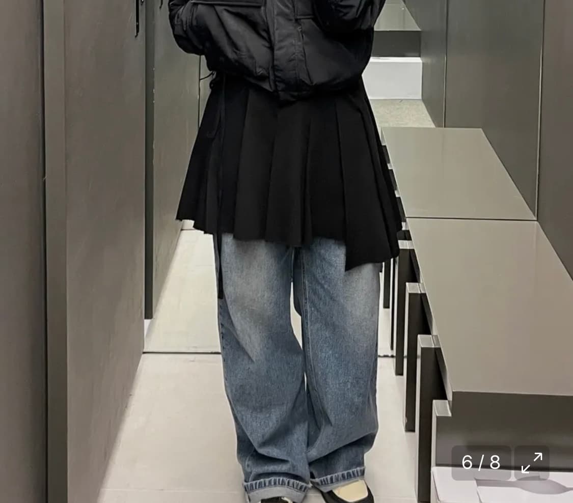 인사일런스 우먼 컷오프 플리츠 스커트 블랙 상품이미지4