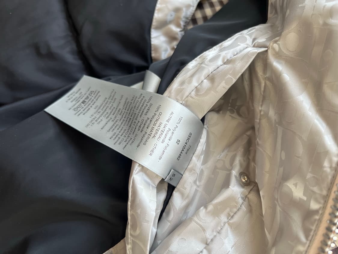 디올 / 패딩 베스트 실버컬러 / 52 상품이미지3