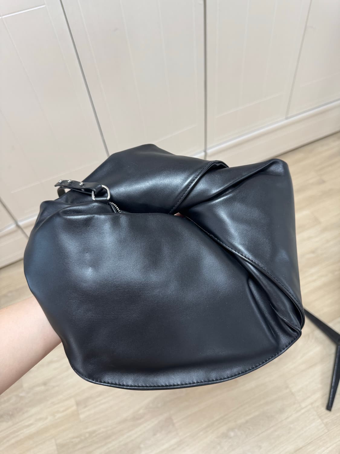 Y Project 블랙 인티니티 숄더백 상품이미지10