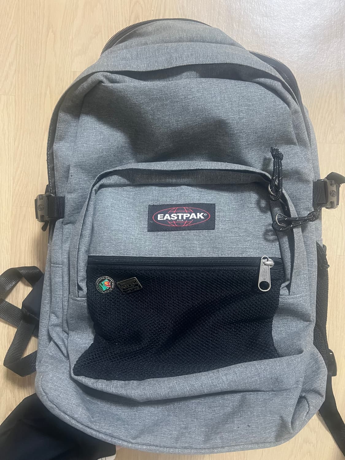 이스트팩 백팩 상품이미지1